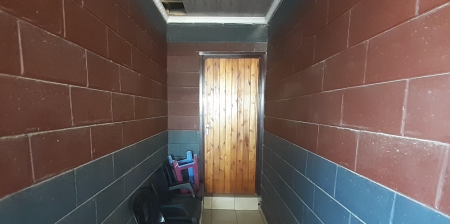 1 Bedroom Property for Sale in Botshabelo Free State